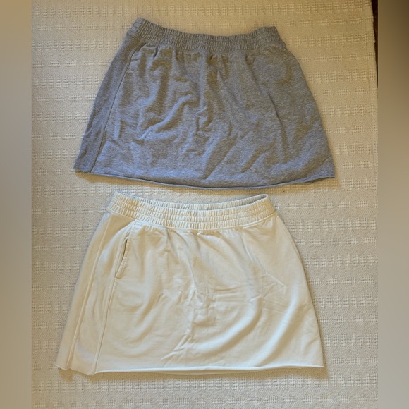 Offline by Aerie skirts - Size Med - Picture 1 of 3